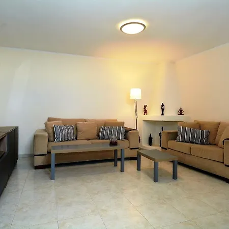Hannah - Stunning Sea Views - Roof Terrace Villa Costa Teguise